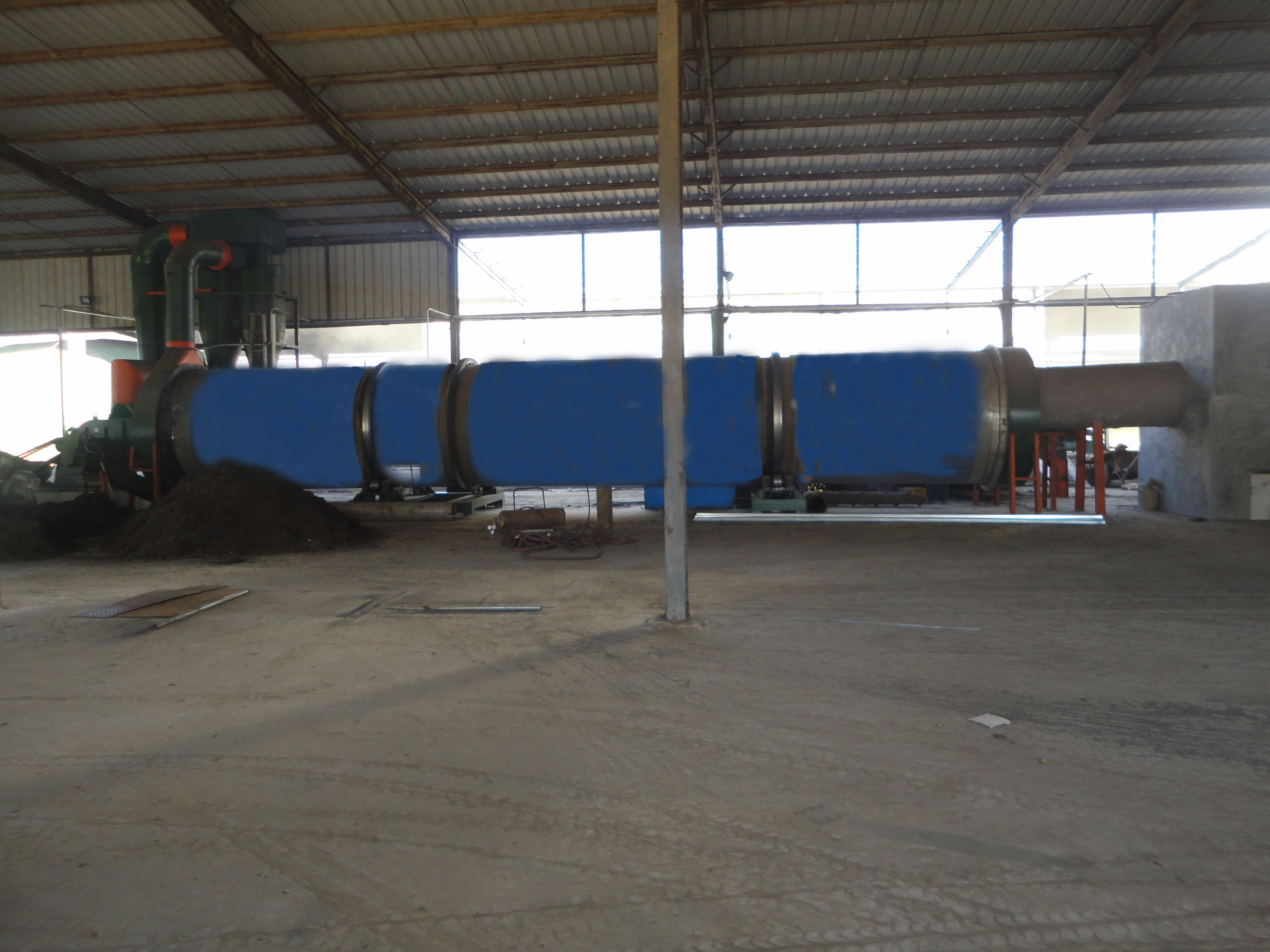 煤泥烘干機(jī)現(xiàn)場(chǎng)生產(chǎn)